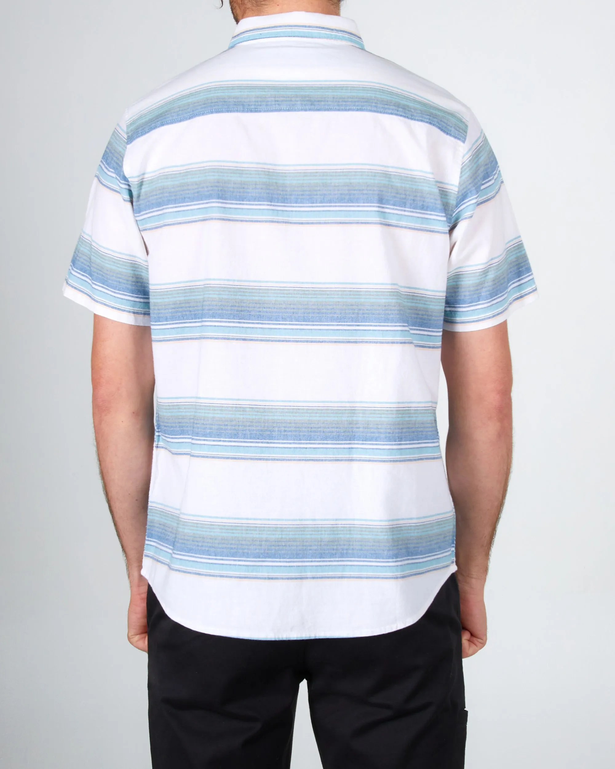 Salty Crew Men&#x27;s Outskirts Short-Sleeve Woven Cream | Buy Salty Crew Men&#x27;s Outskirts Short-Sleeve Woven Cream here | Outnorth