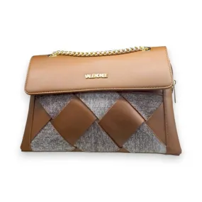 Valendnee Woven Chain Shoulder Bag